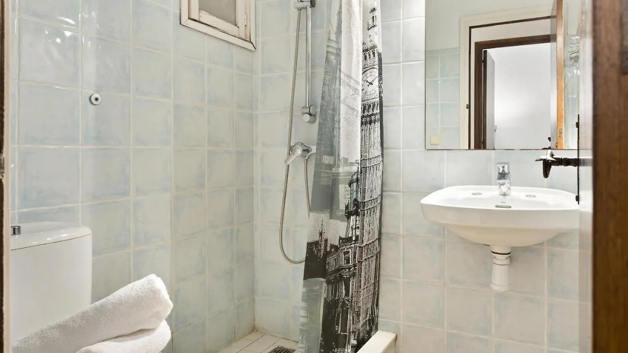 1 Bon Pl - Llafranc Apartment